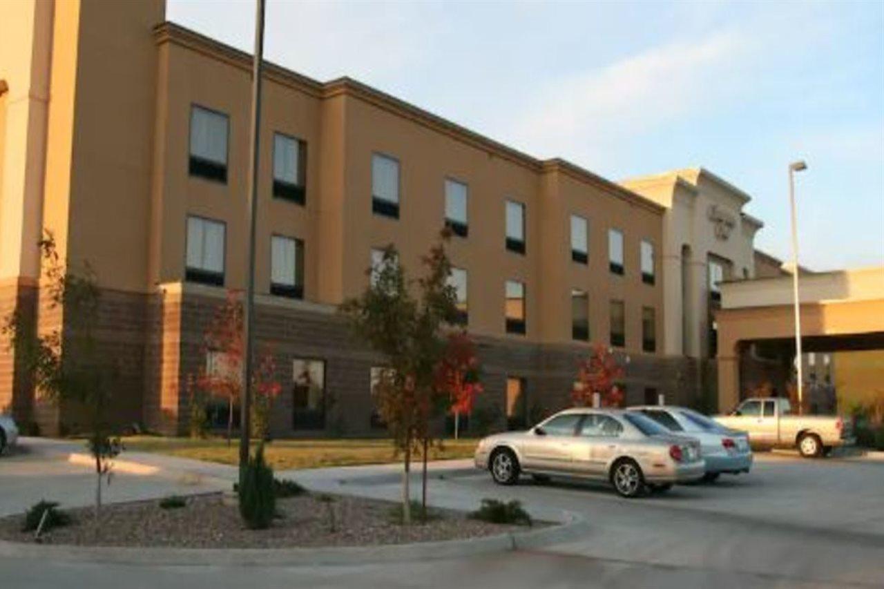 Hampton Inn Clinton Exterior photo